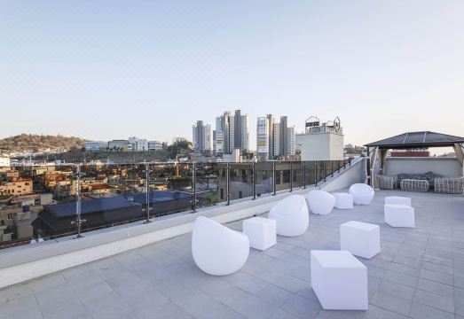 여수 블라썸 호텔 객실 내부