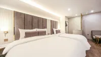 Denbasta Signature Hotel - بار