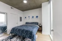 Midtown Atlanta 1Br Skyline Balcony Corner Condo by Piedmont Park Luxe Pad - balcone