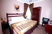 Al Bustan Tower Hotel Suites