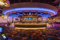 Diamond Jo Worth Casino & Hotel - bar