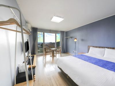 Stone and Wind Resort