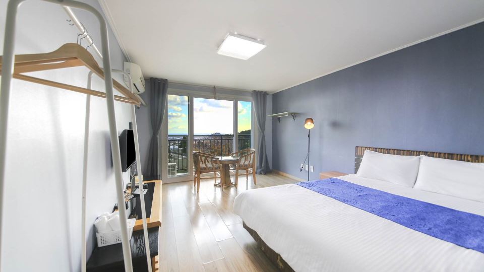 Stone and Wind Resort