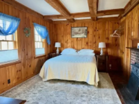Escape to Farm Bliss- 3 Rm Suite w/Full Kitchen-Quiet Spot-20 Min to Wells Beach Hotels in North Berwick