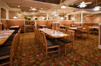 Holiday Inn & Suites ST. CLOUD by IHG - breakfast