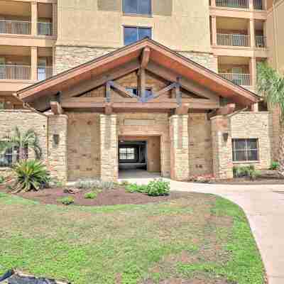 Lake LBJ Condo w/ Balcony & Shared Boat Docks Hotel Exterior