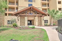 Lake LBJ Condo w/ Balcony & Shared Boat Docks - Boutique