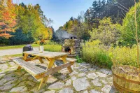 Charming Waitsfield Escape 10 Mi to Sugarbush! - parking