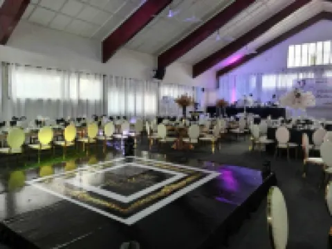 กวิมส์ สแควร์ โรงแรม