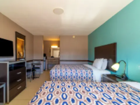 Woodfield Inn & Suites Hotel O, Yoakum TX 111 Hotels in DeWitt County