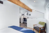 Comfort, Style, Short Walk to Town Park & Gondola 1 Bedroom Condo by RedAwning