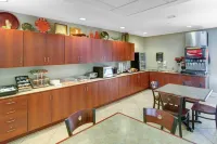 Microtel Inn & Suites by Wyndham Hattiesburg - breakfast