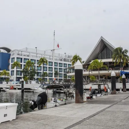 Republic of Singapore Yacht Club Отели рядом с достопримечательностью «Станция MRT Clementi»