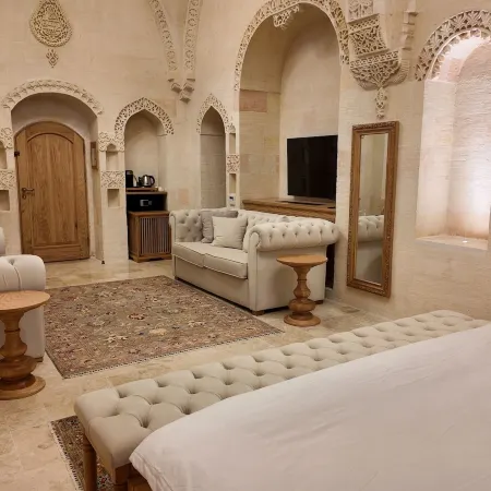 Shamas Hotel