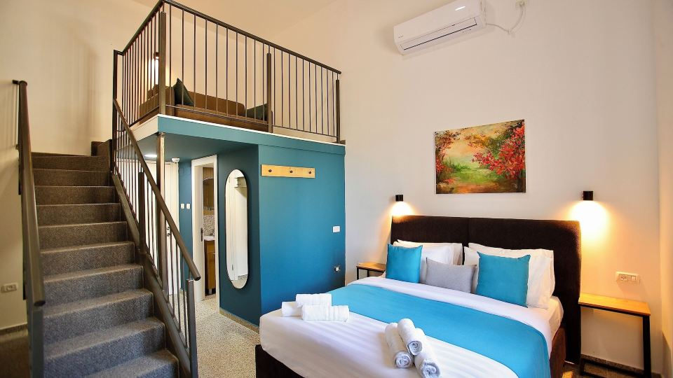 Azura Boutique Hotel