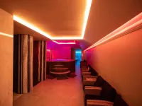 Tresor Le Palais Timisoara, Curio Collection by Hilton - bar