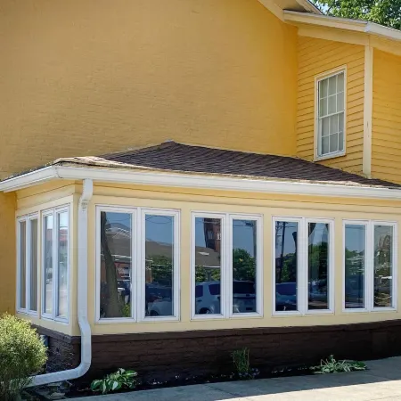 Historic Troy Home Enjoyable Dining Steps Away