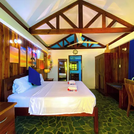 Rainbow Bay Beach & Dive Resort