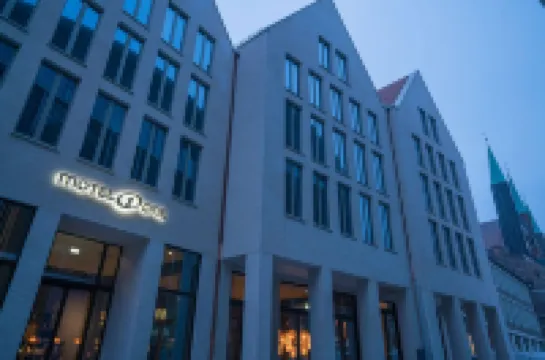 Motel One Lübeck Các khách sạn ở Lubeck