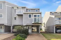 CapeSanBlas Bright, End Unit •Short Walk to Neighborhood Private Beach •2 Pools