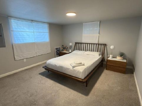 Modern 1Br Near Providence & Boeing - Fast WiFi & Work Desk