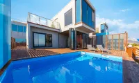 Yeongdeok Bside Pool Villa Ocean View Pension - 4 ดาว