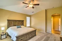 4 Mi to Surprise Stadium! Snowbird Haven w/ Pool - موقف سيارات