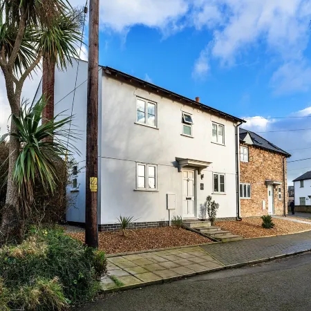 Charming Retreat in Cornwall Near Bude Beaches