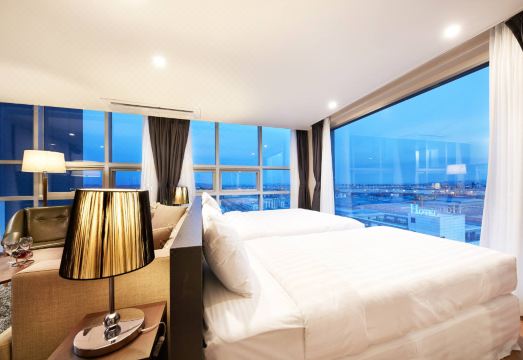 케이트리 평택 외관 및 로비