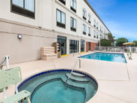 Wingate by Wyndham Destin Hotels in Destin