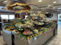 Pavillon T 72m2 Terrace 180° Sea View, Wifi, Swimming Pool, Internet, Air Conditioning, Hotels in Fleury
