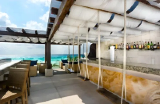 Nílu Cancún Zona Hotelera by Selina