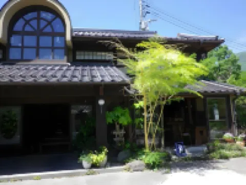 Enokiya Ryokan Hotel a 
