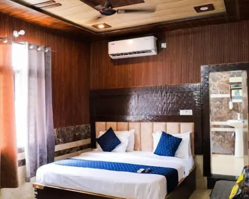 Hotel Luxury Palace Vrindavan Hotels in Vrindavan