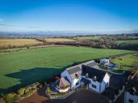 Knights Rest - 4 Bed Holiday Home - Princes Gate