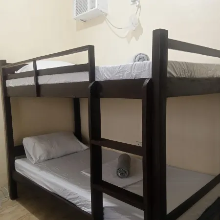 1 person in 6 bed Mixed Dormitory