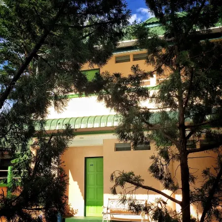 J.Holiday Inn Krabi