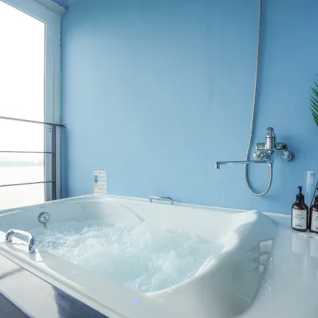 Changwon Adriari Resort Pension