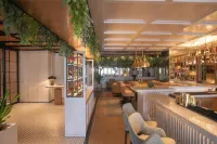 Trident, Nariman Point, Mumbai - 5-Star
