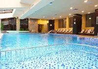 St George Ski & Holiday - Half Board & All Inclusive, Free Children - ที่มีสระว่ายน้ำ