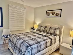 Airport Urban Oasis 4BR Family Retreat Home