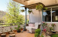 Mountain Creek 7BHK Villa by ELIVAAS - Villas