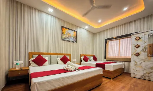 Hotel Nutan Ashray - 200 Mtr from Prem Mandir
