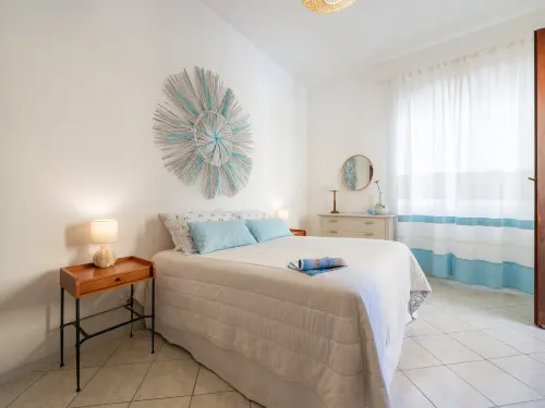 First-floor apartment just steps from the sea