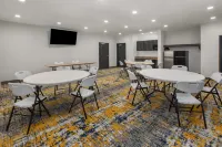 La Quinta Inn & Suites by Wyndham Minot - breakfast