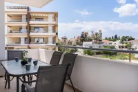 2BR Apt Near Larnaca Beach & Center