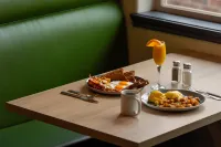 Holiday Inn VICTORIA – ELK LAKE by IHG - 조식 운영
