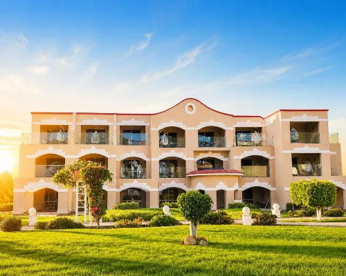 Royal Regency Club - Ultra All Inclusive Hotels near La Strada Mall