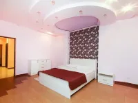 De Luxe Hotel Hotels in Ishim