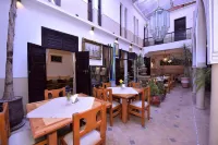 Riad Kalé Polis